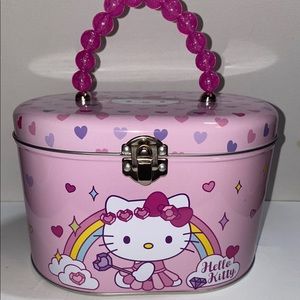 Hello Kitty♥️ Tin container